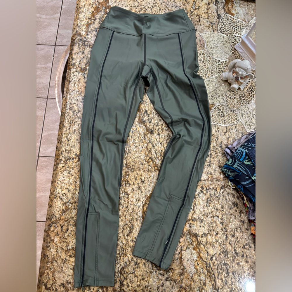 Women's Olive and black stitching High-Waisted Leggings